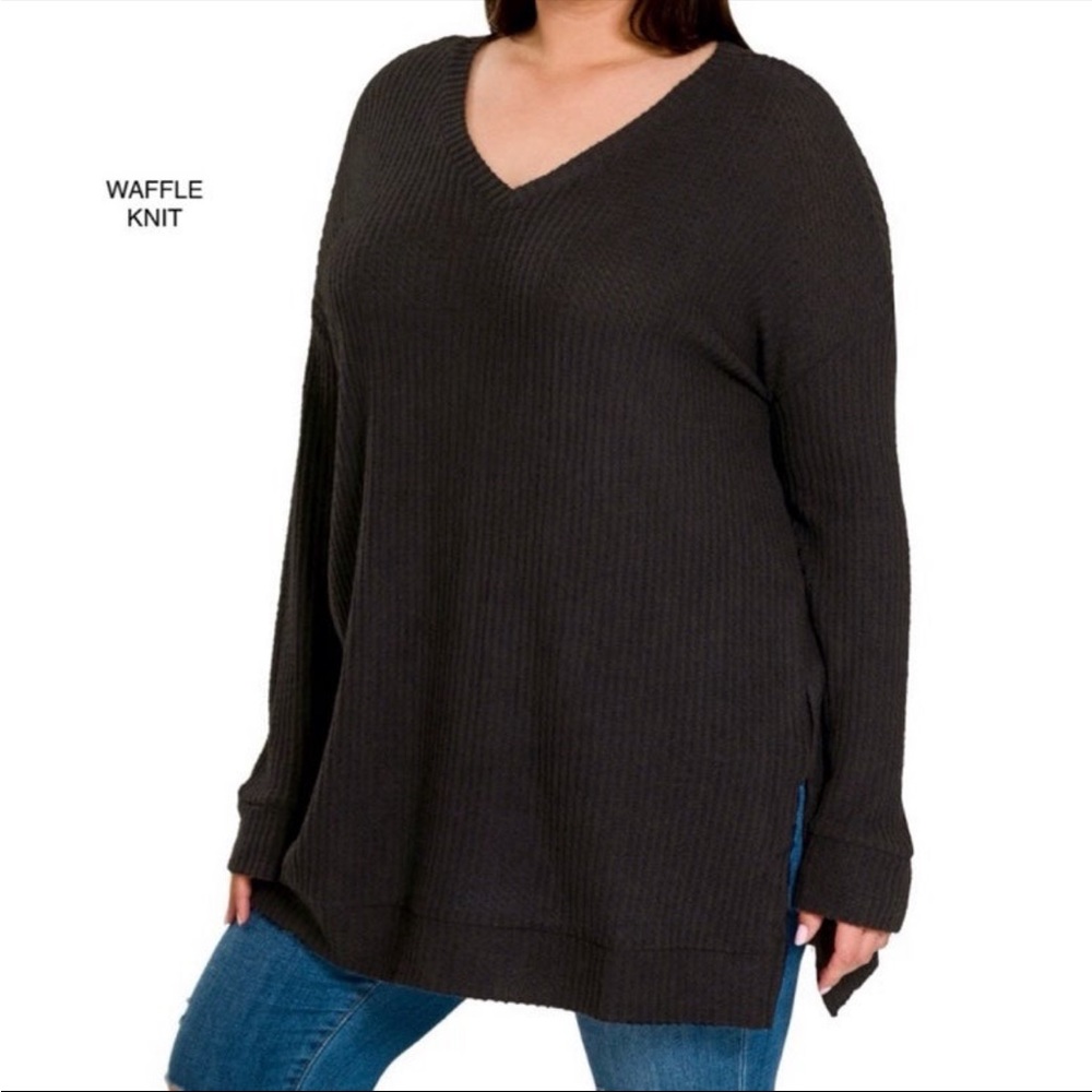 ZENANA
Oversized Thermal Waffle Knit V-Neck Sweater FINAL FEW! - Picture 6 of 8